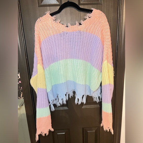 Storia Pink and Purple Knit Sweater - Picture 2 of 6